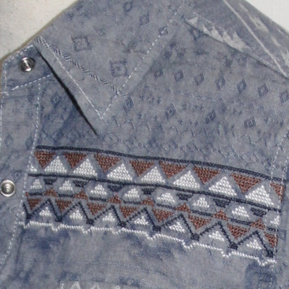 Adiktd Embroidered Western Pearl Snap Shirt Size Small - Picture 3 of 12